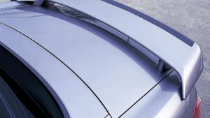 AP1/2 : リヤウイングFRP（エッジ部カーボン仕様）